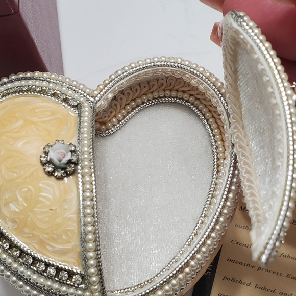 NEW Kingston Designs Heart Egg Musical Jewelry Box I Will Always Love You ❤️ - Picture 4 of 12